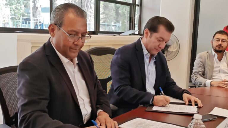 Firman convenio UTP y el Colegio de Puebla para fortalecer la colaboración académica