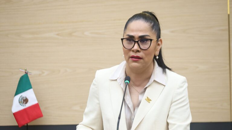 Impulsa Fedrha Suriano reformas para prevenir y erradicar la discriminación hacia personas con talla baja