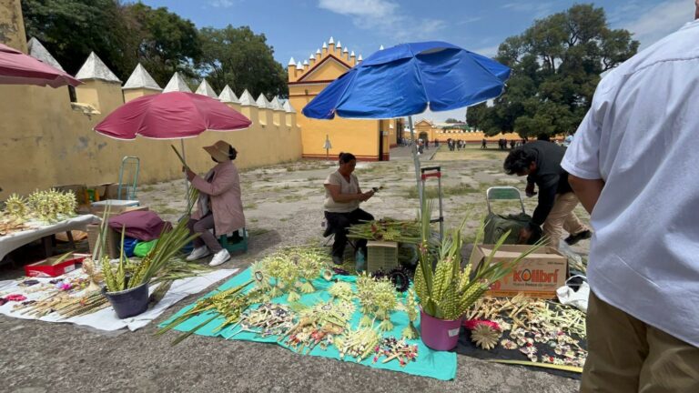 Se vive el Domingo de Ramos en San Pedro Cholula