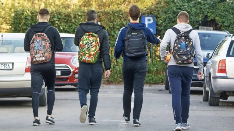 Más de 19 mil estudiantes en Puebla serán beneficiados con la donación de 8 mil licencias tecnológicas