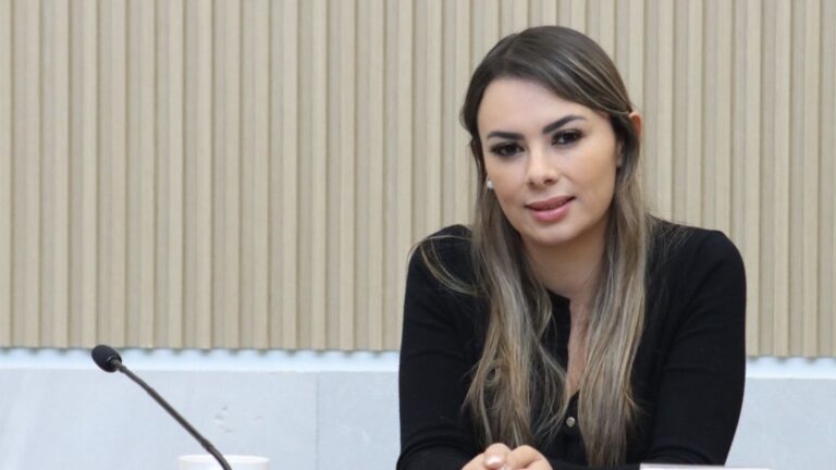 Impulsa diputada Fernanda de la Barreda aplicación clara y justa de las normas de tránsito en Puebla