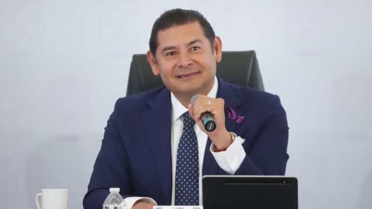 AA al rescate de Tehuacán y Barroso, bye