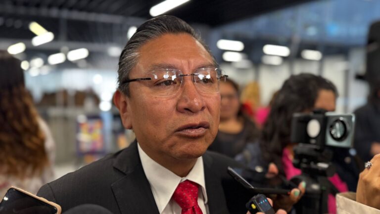 José Luis Figueroa impulsa reforma para proteger la salud mental de la juventud ante el uso excesivo de redes sociales