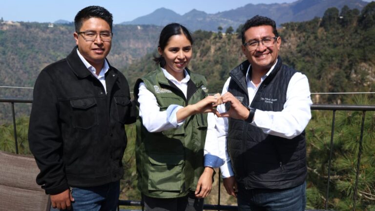 Pável Gaspar impulsa acciones ambientales en la Laguna de Chignahuapan