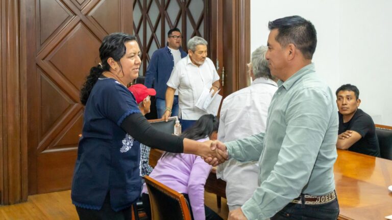 Productores de Zongozotla exponen problemática del café en la SRD