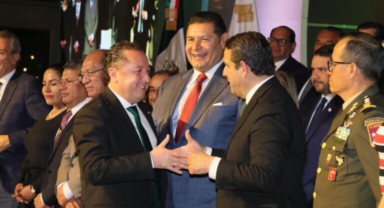 Con unidad y seguridad, Gobierno Estatal y CCE fortalecen alianza por el desarrollo