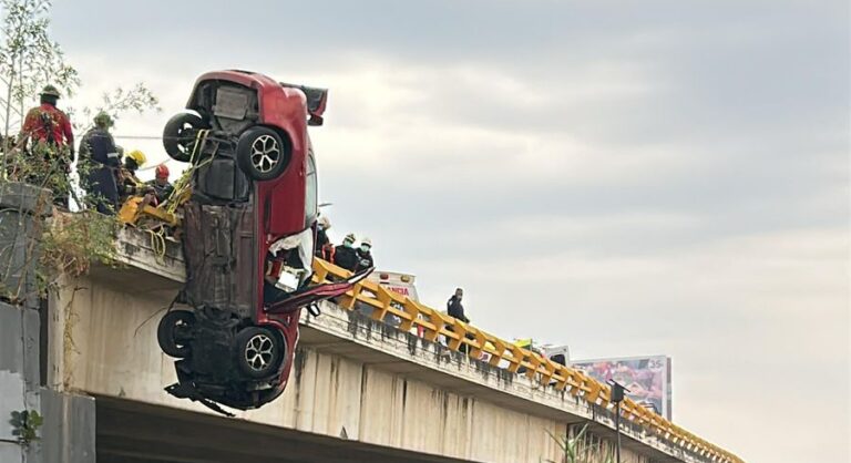 Trágico accidente en periférico cobra vida de una mujer