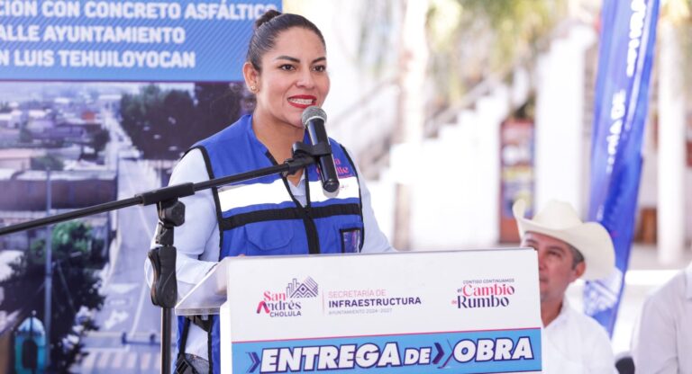 Con obra integral moderniza Lupita Cuautle vialidad en San Luis Tehuiloyocan