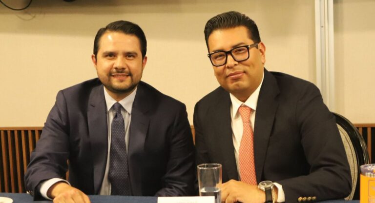 Participa el senador Néstor Camarillo en sesión del Consejo Directivo de CANACINTRA Puebla