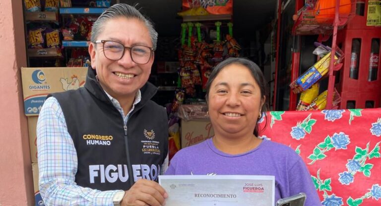 Reconoce José Luis Figueroa a líderes sociales de territorio