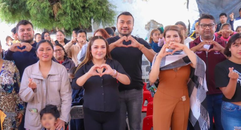 Con respaldo de Ceci Arellano, equipa Shamy Spezia tres CAIC de Huejotzingo; beneficia a 120 alumnos