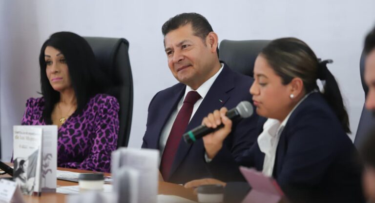 Protección de mujeres es política de estado de Puebla: Alejandro Armenta