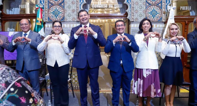 Gobierno Estatal y Congreso reconoce legado femenino con Salón Elena Garro