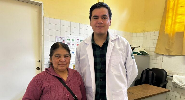 Fortalece IMSS Puebla vínculo con personal y derechohabientes