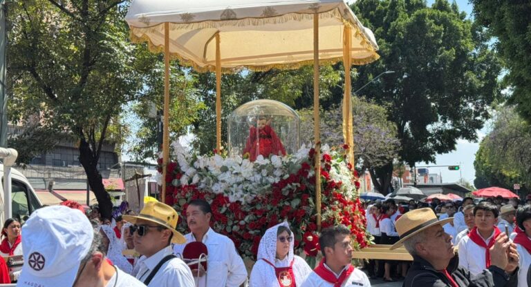 Con la participación de 195 mil fieles, Puebla vive la XXXIV Procesión de Viernes Santo