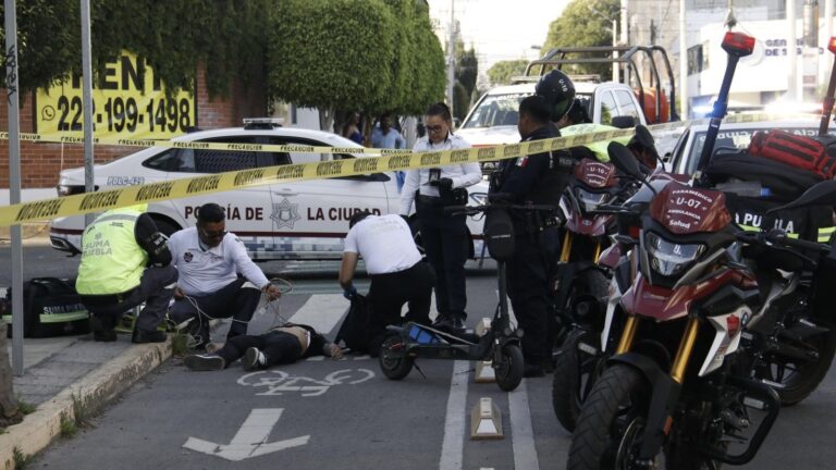Muere joven en Huexotitla al caer de su Scooter, su cuerpo quedó sobre la ciclovía