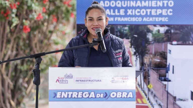 Mejora Lupita Cuautle espacios públicos con entrega de obra en San Francisco Acatepec