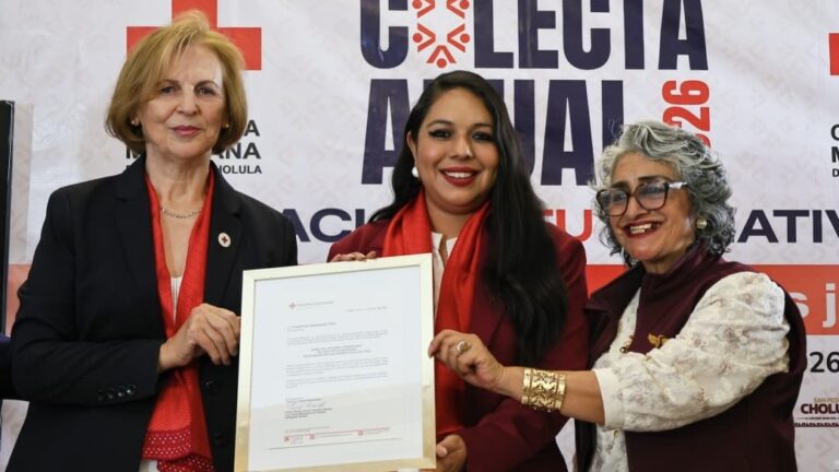 Desde San Pedro Cholula, Tonantzin Fernández da inicio a la Colecta Anual de la Cruz Roja