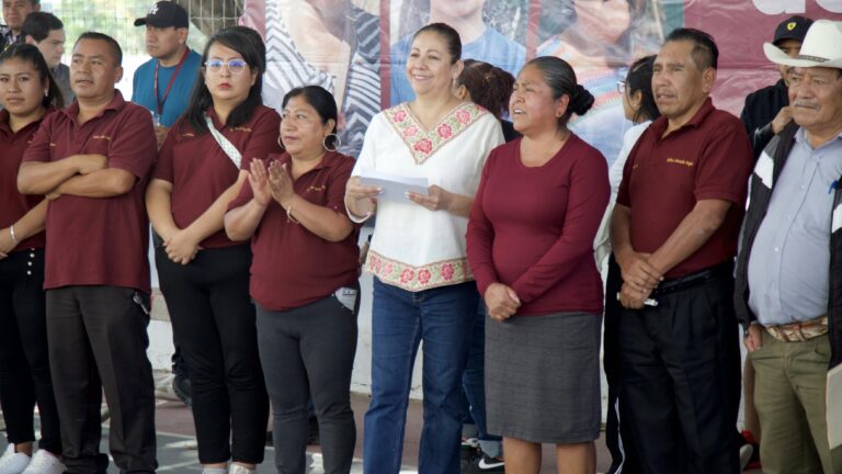 Obra Comunitaria, resultado de invertir en lo que importa, afirma Laura Artemisa