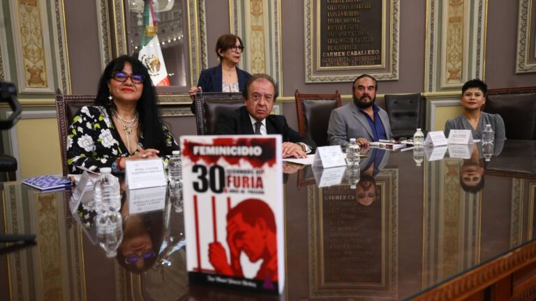 En el Congreso del Estado se presentó el libro “Feminicidio: 30 segundos de furia x 30 años de prisión”