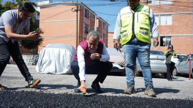 Refuerza Pepe Chedraui Campaña de Bacheo en el Infonavit San Jorge