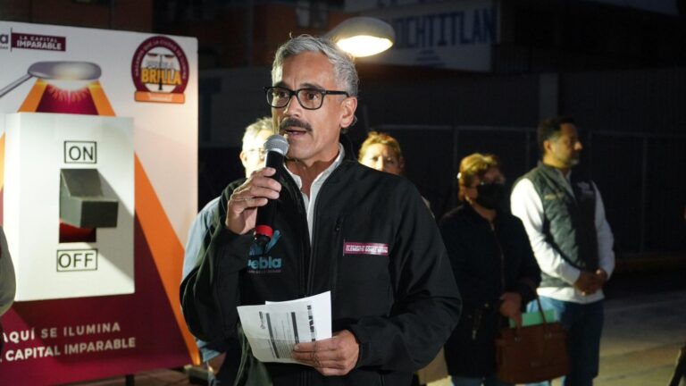 Llega Puebla Brilla a San Aparicio; inaugura gobierno de Pepe Chedraui 107 luminarias modernizadas con LED