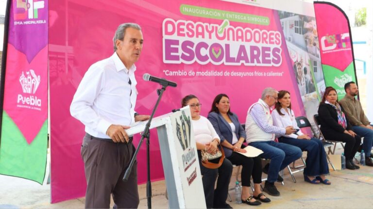 Pepe Chedraui y MariElise Budib inauguran 10 desayunadores escolares en la capital