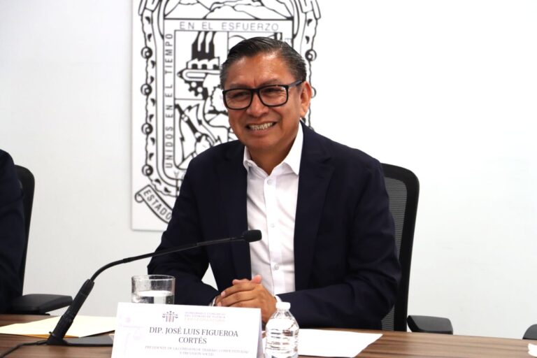 Avala Comisión del Congreso exhorto para que Ayuntamientos capaciten a su personal y optimicen la prestación de servicios
