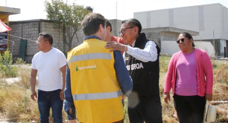 José Luis Figueroa gestiona servicio de agua para habitantes de San Francisco Totimehuacán