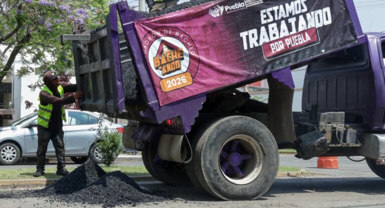 Refuerza Pepe Chedraui acciones de bacheo para mejorar seguridad vial en la capital