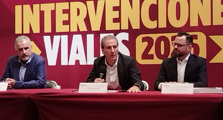 Mil 379 calles se pavimentarán con la línea de crédito por 440 mdp en la ciudad