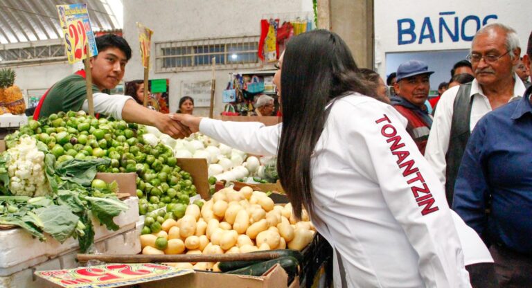 Continúa Tonantzin Fernández mejorando la infraestructura de mercados y tianguis de San Pedro Cholula