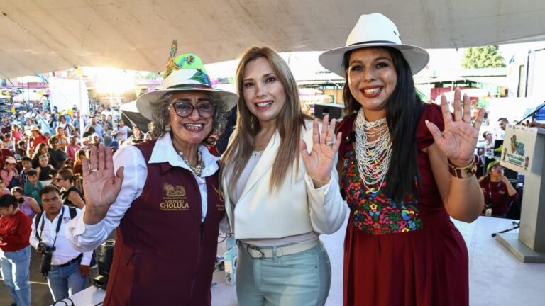 Ceci Arellano y Tonantzin Fernández llevan alegría a miles de niñas y niños con el Festival Tlazopilli