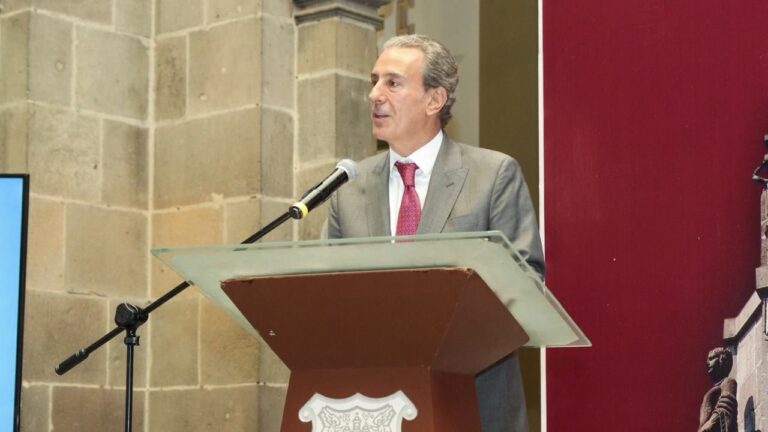 Pepe Chedraui refuerza la preservación de la memoria de Puebla