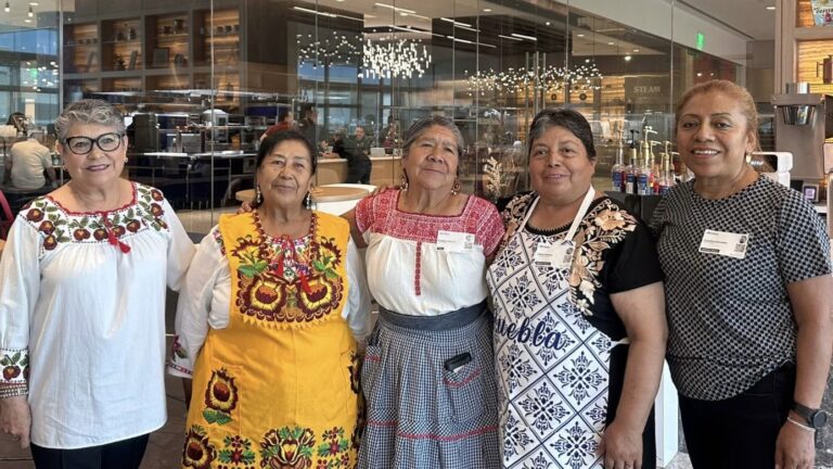 Cocineras tradicionales poblanas llevan el sabor de Puebla a Dallas: Angélica Alvarado 
