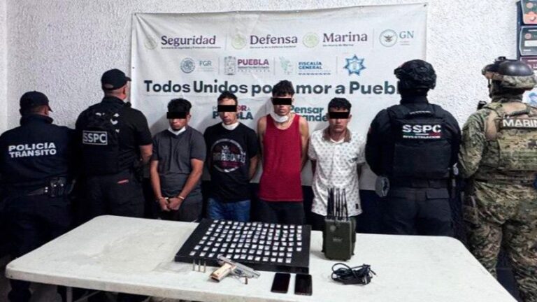 Autoridades federales y estatales detienen a cuatro presuntos asaltantes de transporte de carga