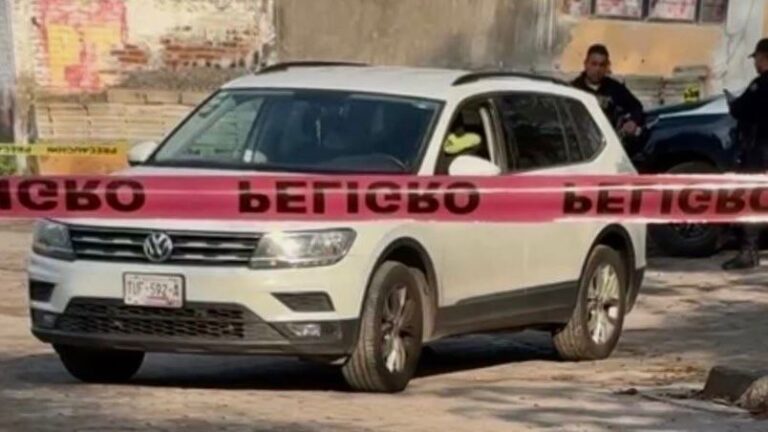 Ejecutan a maestro en Izúcar de Matamoros, el cuerpo quedó dentro de su camioneta