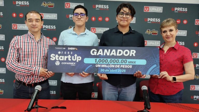 Estudiantes de UPAEP ganan premio COPARMEX con NutriApp, plataforma de salud preventiva