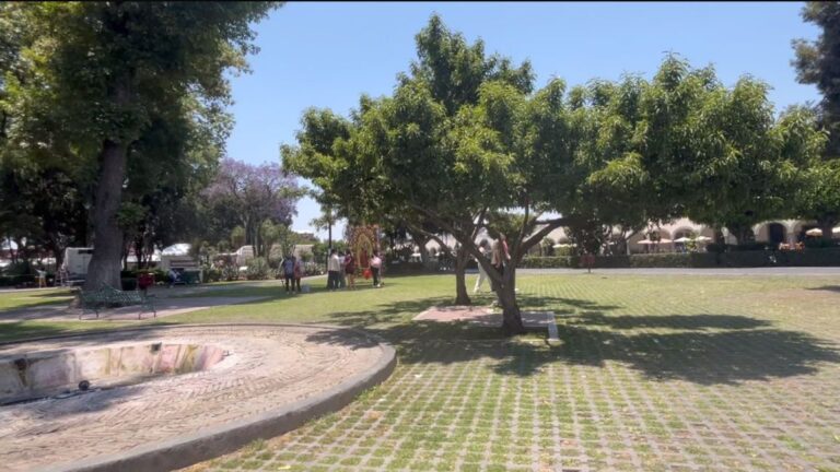 Disfrutan Familias día de asueto en San Pedro Cholula