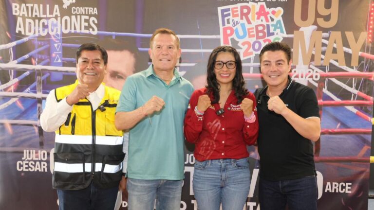 Campeones de boxeo mundial, inspiran a estudiantes en la UDEP