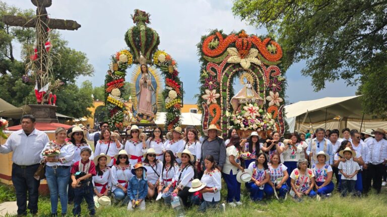Con Altepeihuitl oran por buenas cosechas en San Pedro Cholula