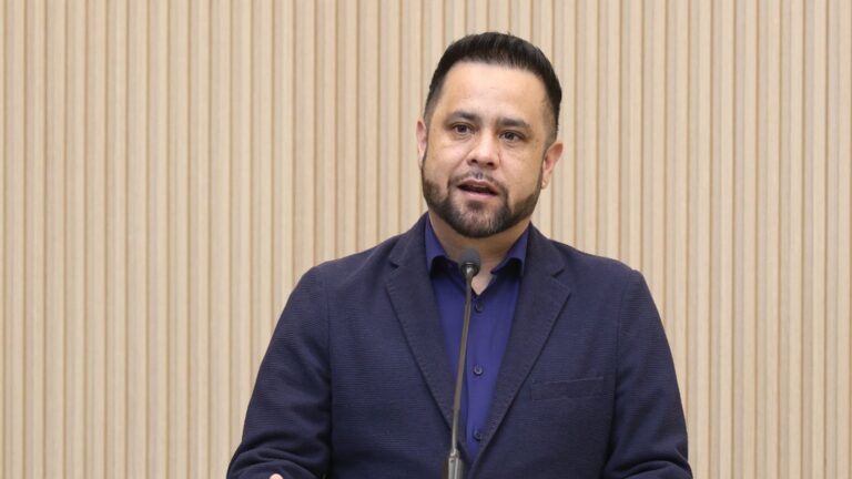Participa diputado Jaime Aurioles en el 2° Congreso de Derecho Parlamentario con jóvenes