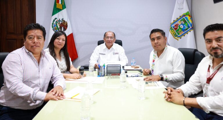 Tecamachalco fortalece trabajo regional en favor de la infraestructura carretera