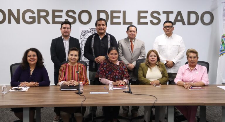 Comisión del Congreso aprueba exhorto para capacitar al personal de salud en lenguas indígenas