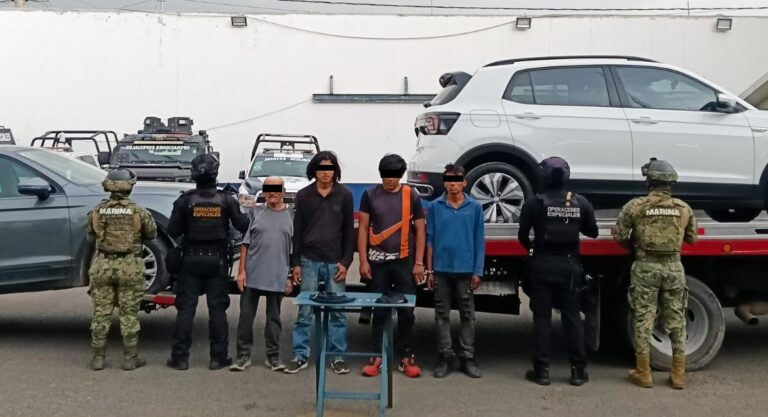 En acción contra el robo de vehículo, fueron detenidos cuatro hombres