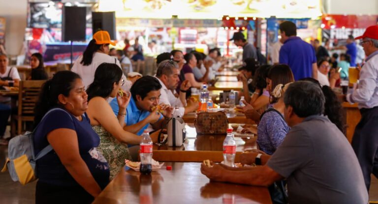En su día 11, la Feria de Puebla, se mantiene como escaparate regional