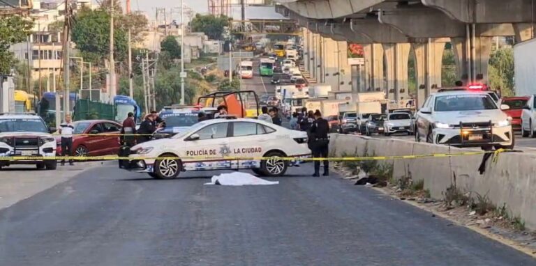 Muere motociclista en la autopista México-Puebla, estaba embarazada