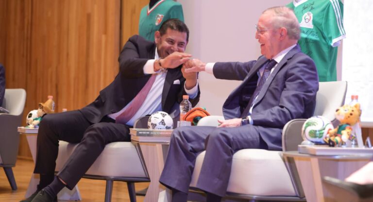 Gobierno del Estado de Puebla y José Ramón Fernández proyectan legado mundialista de México
