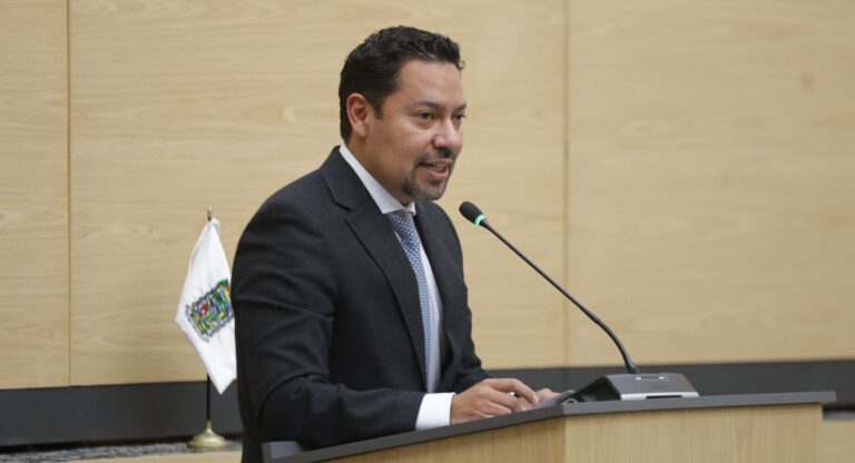 Plantea Andrés Villegas que policías estatales y municipales cuenten con seguro médico y de vida