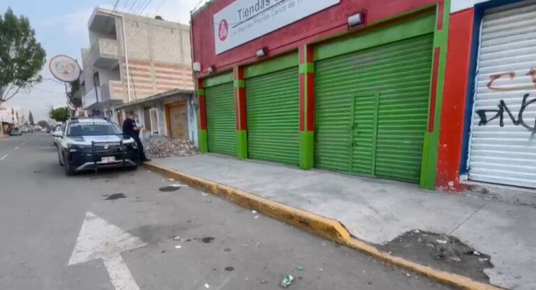 Dan“cortinazo” a sucursal de Tiendas 3B en Guadalupe Hidalgo